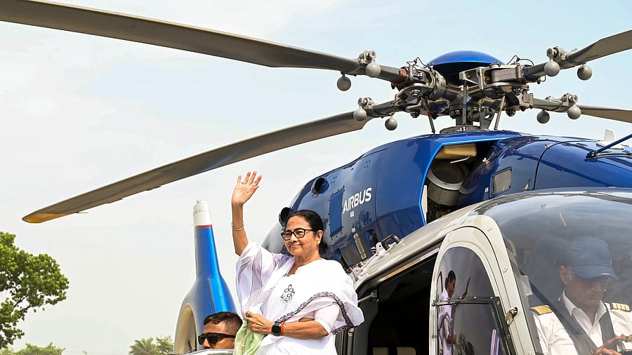 <div class="paragraphs"><p> West Bengal Chief Minister and TMC chief Mamata Banerjee</p></div>