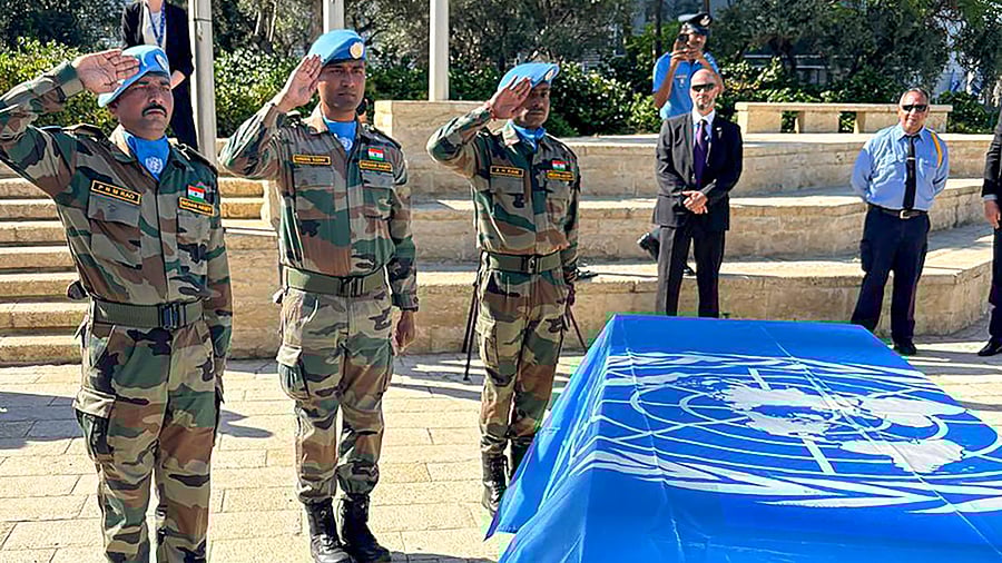 <div class="paragraphs"><p> Officials pay their last respects to the mortal remains of Col. Waibhav Anil Kale, who lost his life in Gaza.</p></div>
