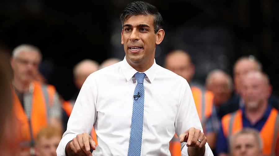 <div class="paragraphs"><p>British Prime Minister and Conservative Party leader Rishi Sunak holds a Q&A with staff of a West William distribution centre, as part of a campaign event ahead of a general election on July 4, in Ilkeston, Britain, May 23, 2024. </p></div>
