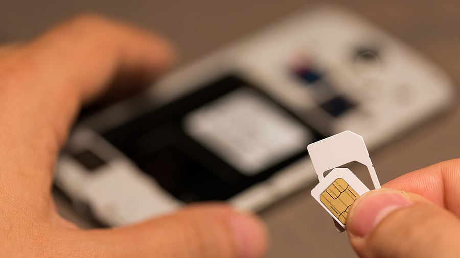 <div class="paragraphs"><p>Representative image showing a sim card.</p></div>