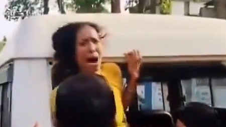 <div class="paragraphs"><p>Local women alleged that they were manhandled by West Bengal police.</p></div>