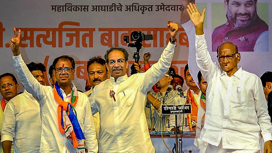 <div class="paragraphs"><p>Shiv Sena (UBT) chief Uddhav Thackeray and NCP (SP) President Sharad Pawar during a public meeting for Lok Sabha polls, in Kolhapur.</p></div>