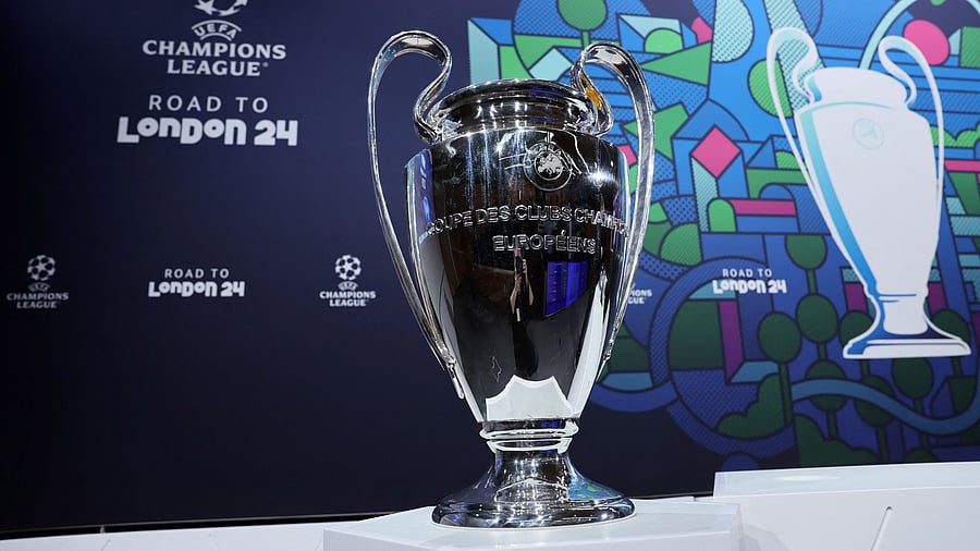 <div class="paragraphs"><p>The coveted Champions League trophy.</p></div>