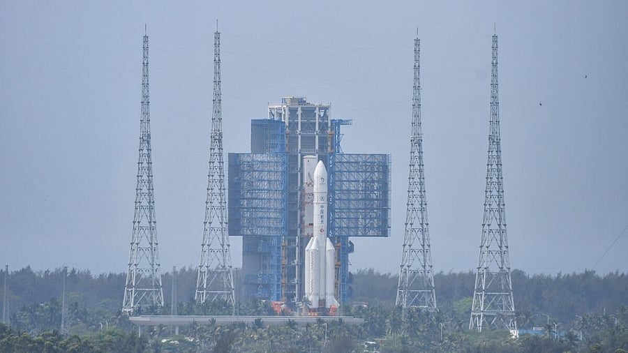 <div class="paragraphs"><p>The Chang'e 6 lunar probe and the Long March-5 Y8 carrier rocket combination sit atop the launch pad at the Wenchang Space Launch Site in Hainan province.</p></div>