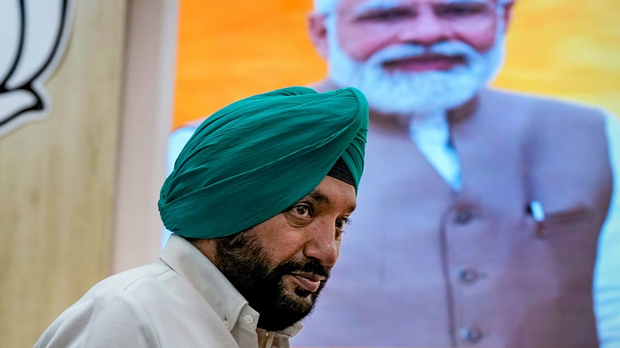 <div class="paragraphs"><p>Former Congress leader Arvinder Singh Lovely during an interaction with the media, in New Delhi. </p></div>