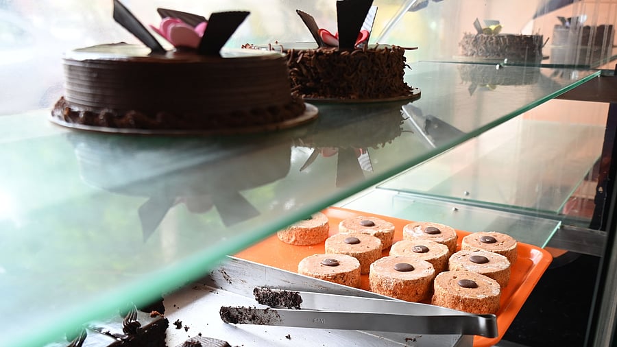 <div class="paragraphs"><p>Sweet Chariot has hiked the price of their chocolate products and put up a notice across many of its outlets explaining the reason.</p><p></p></div>