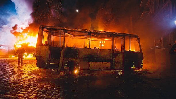 <div class="paragraphs"><p>Representative image of a bus on fire.</p></div>