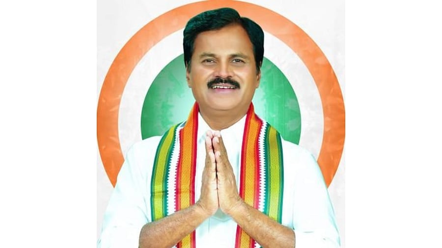 <div class="paragraphs"><p>Kumbam Anil Kumar Reddy</p></div>