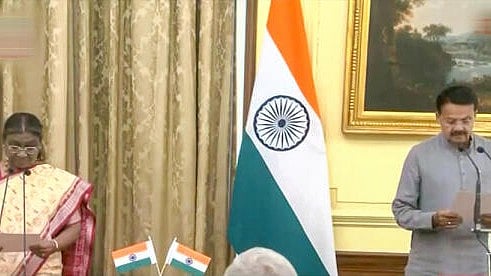 <div class="paragraphs"><p>President Droupadi Murmu administers oath to BJP member B Mahtab as 'speaker pro-tem' of the newly constituted 18th Lok Sabha, in New Delhi, Monday.</p></div>