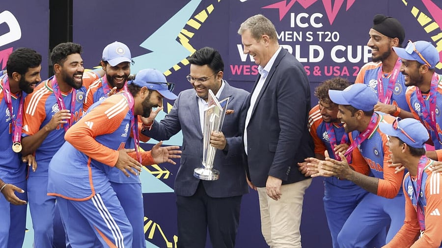 <div class="paragraphs"><p>Jay Shah with Team India cricketers at Barbados after their World Cup win.&nbsp;</p></div>