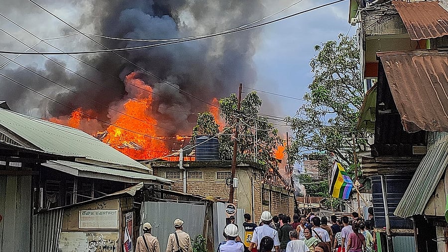 <div class="paragraphs"><p>Representative image of several houses on fire in Manipur.</p></div>