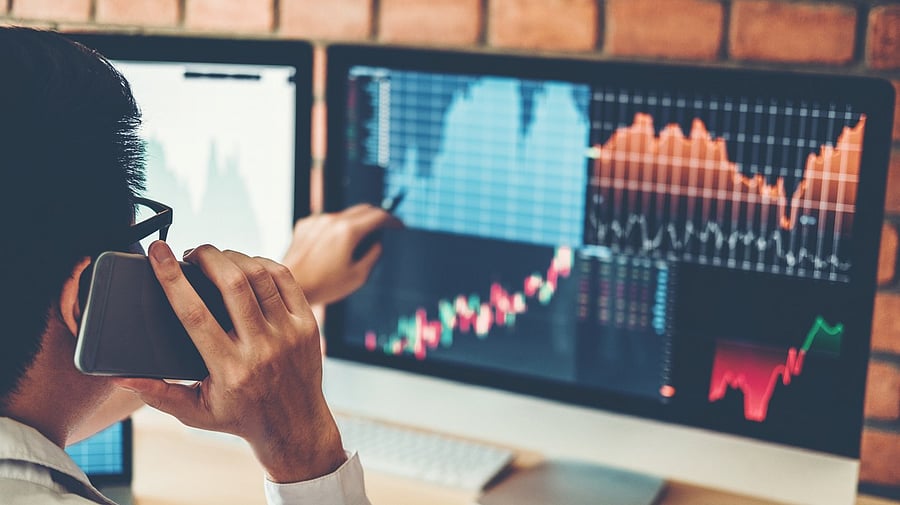 <div class="paragraphs"><p>Representative image showing a stock broker.</p></div>