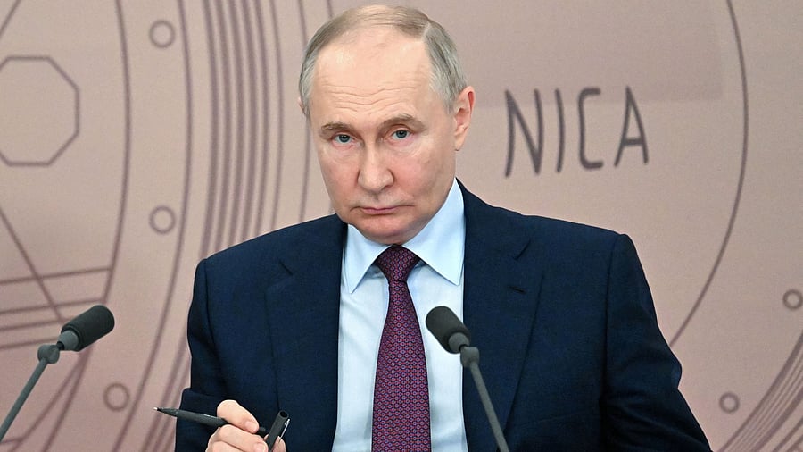 <div class="paragraphs"><p>Russian President Vladimir Putin chairs a meeting of the Council for Science and Education at the Joint Institute for Nuclear Research in the Moscow region's city of Dubna, Russia June 13, 2024. </p></div>