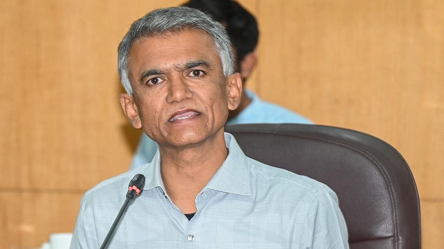 <div class="paragraphs"><p>Krishna Byre Gowda.</p></div>