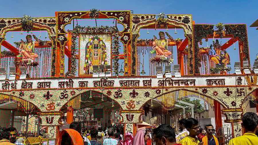 <div class="paragraphs"><p>Devotees arrive to offer prayers at the Ram Temple in Ayodhya.</p></div>
