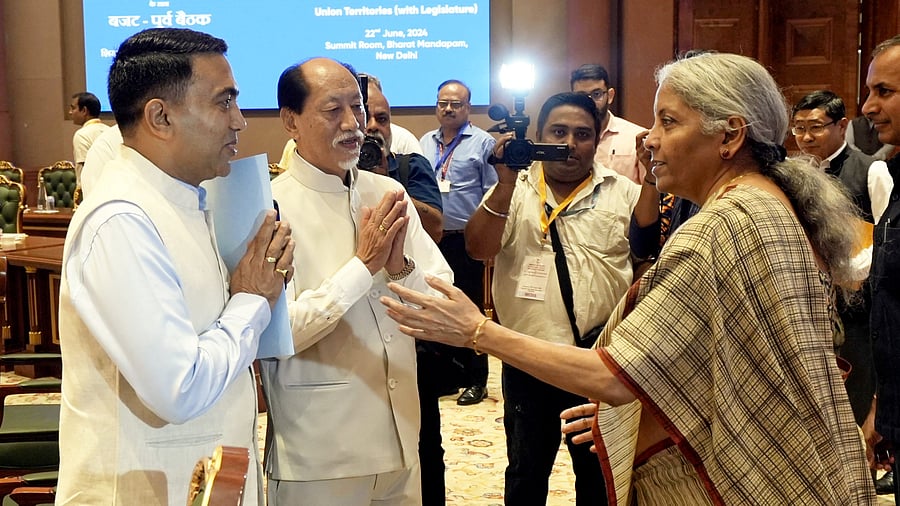 <div class="paragraphs"><p>Union Finance Minister Nirmala Sitharaman with Goa CM Pramod Sawant.</p></div>