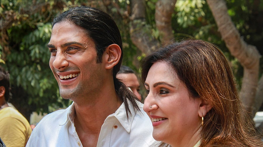 <div class="paragraphs"><p>   Juhi Babbar and Prateik Babbar </p></div>