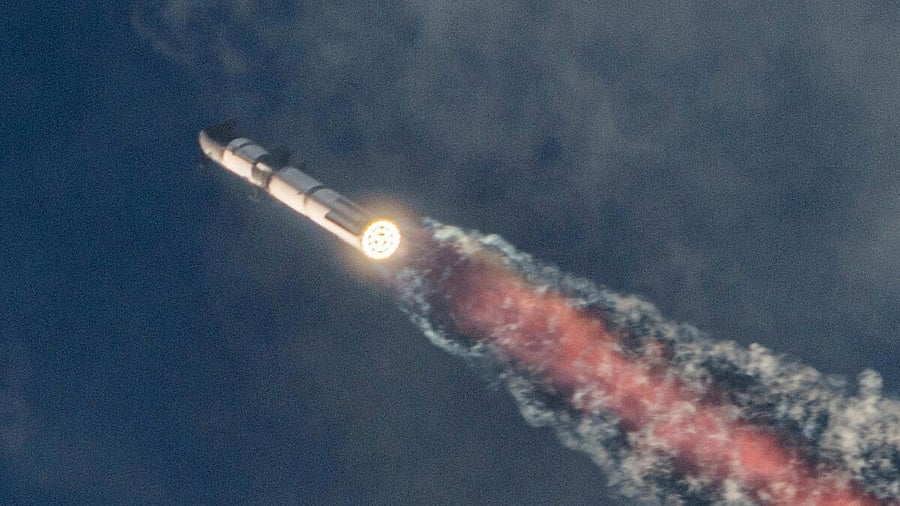 <div class="paragraphs"><p>SpaceX's next-generation Starship spacecraft, atop its powerful Super Heavy rocket, lifts off on its third launch from the company's Boca Chica launchpad on an uncrewed test flight, near Brownsville, Texas</p></div>