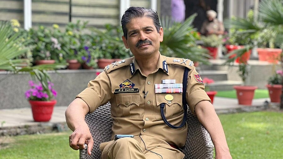 <div class="paragraphs"><p>Director General of Jammu and Kashmir police R R Swain.</p></div>