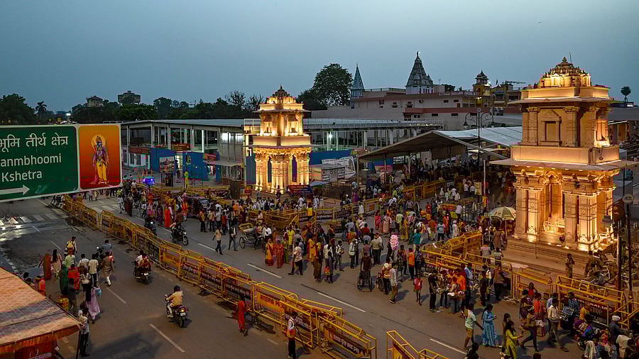 <div class="paragraphs"><p>Representative image showing devotees at Ram Janmabhumi Teerth Kshetra in Ayodhya.</p></div>