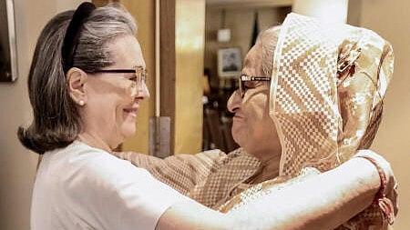 <div class="paragraphs"><p>Prime Minister of Bangladesh Sheikh Hasina with CPP chairperson Sonia Gandhi during a meeting, in New Delhi, Monday, June 10, 2024. </p></div>