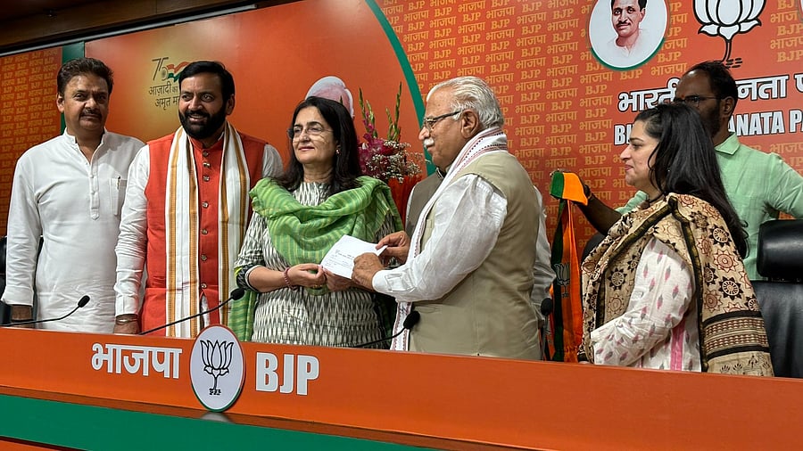 <div class="paragraphs"><p>Former Haryana Congress leaders Kiran Choudhry and daughter Shruti Choudhry join BJP.</p></div>