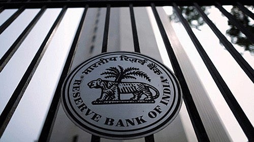 RBI's reserve maintenance system for banks failed on Tuesday, say traders