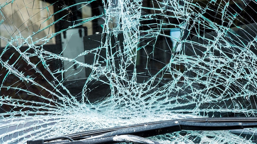 <div class="paragraphs"><p>Representative image showing a vehicle damaged in a road accident</p></div>