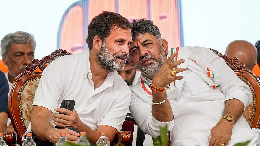 <div class="paragraphs"><p>Congress leader Rahul Gandhi with Karnataka Deputy Chief Minister DK Shivakumar. </p></div>