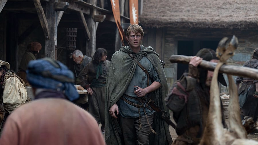 <div class="paragraphs"><p>An image from the set of 'A Knight of the Seven Kingdoms'.</p></div>