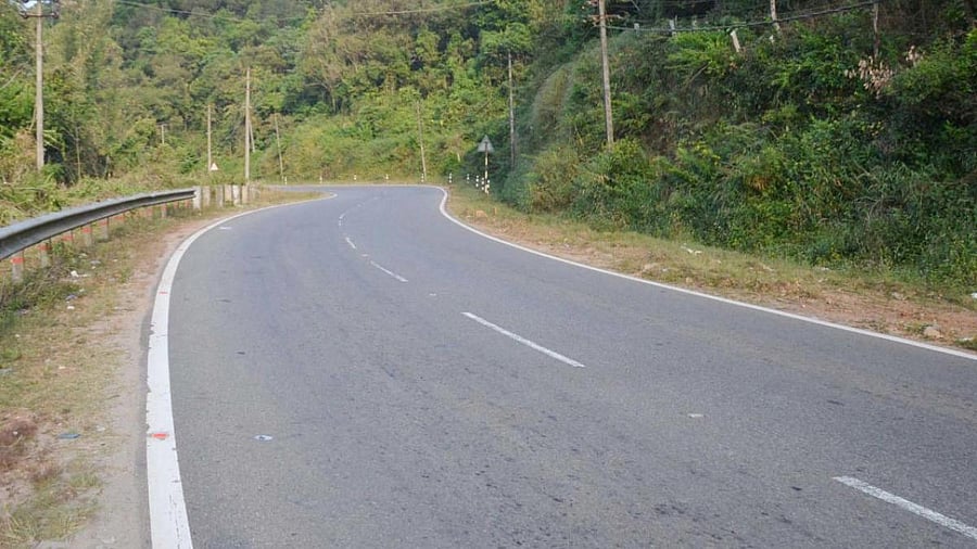 <div class="paragraphs"><p>The highway projects will be completed by the financial year 2026, according to a Union Ministry of Road Transport and Highways statement. </p></div>