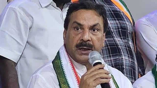 Maharashtra Government Faces 'Anti-Minority' Allegations After Scrapping 5% Muslim Quota