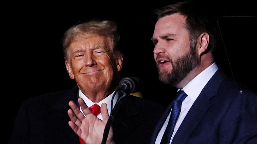 <div class="paragraphs"><p>JD Vance with Donald Trump.</p></div>