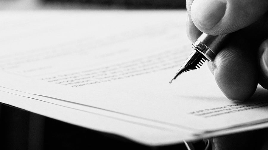 <div class="paragraphs"><p>Representative image of an FIR being filed.</p></div>