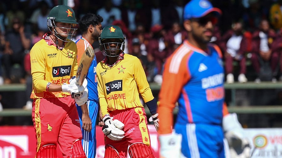 <div class="paragraphs"><p>India chose to bowl first against Zimbabwe.</p></div>
