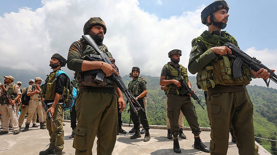 <div class="paragraphs"><p>Jammu &amp; Kashmir Police and Special Operation Group (SOG) personnel.</p></div>