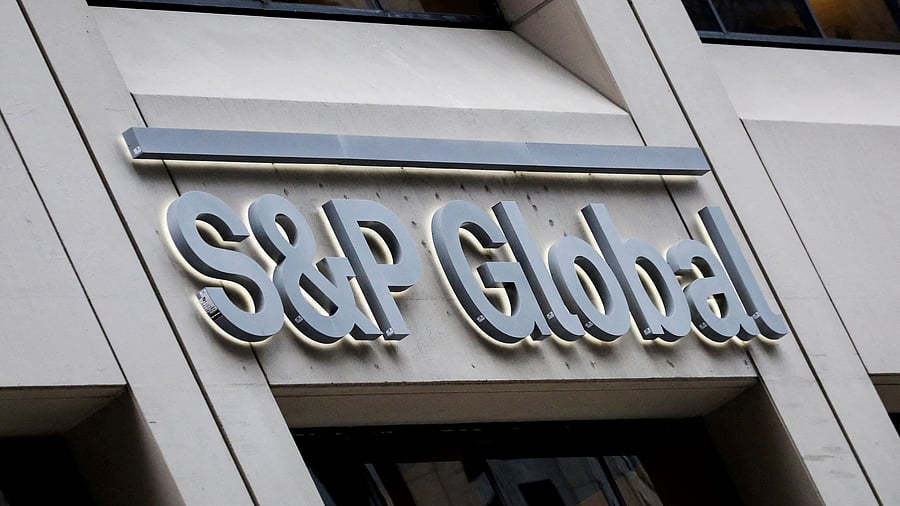 <div class="paragraphs"><p>The S&P Global logo.</p></div>