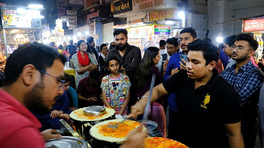 <div class="paragraphs"><p>Street food shops in Indore.</p></div>