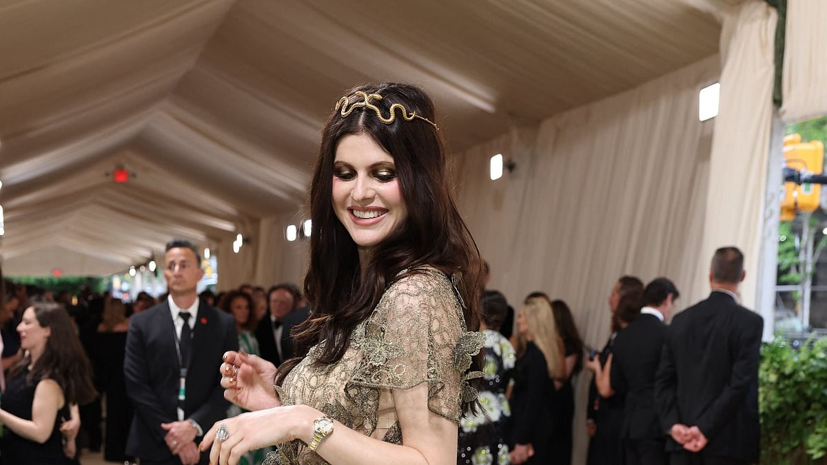 Alexandra Daddario expecting first child with husband Andrew Form