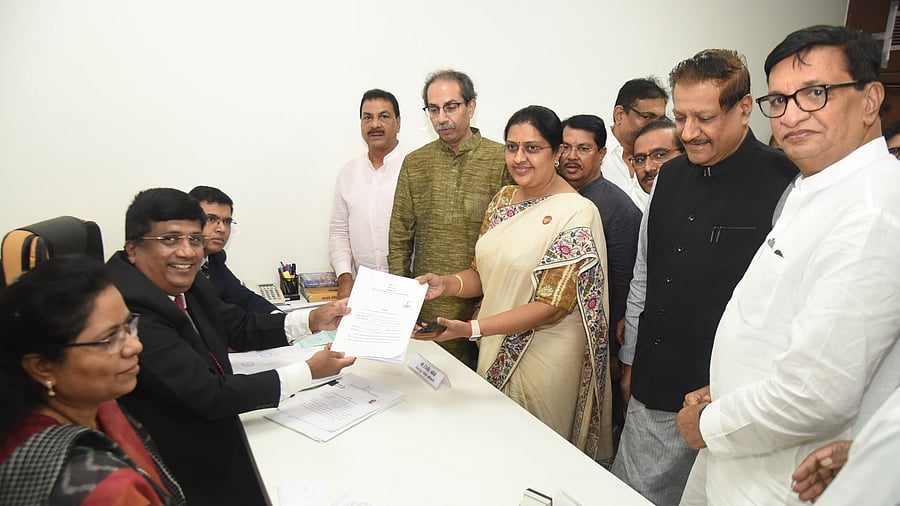 <div class="paragraphs"><p>The Congress has renominated sitting legislator Pradyna Satav, while the NCP (SP) is supporting sitting MLC and Peasants and Workers' Party (PWP) leader Jayant Patil.</p></div>