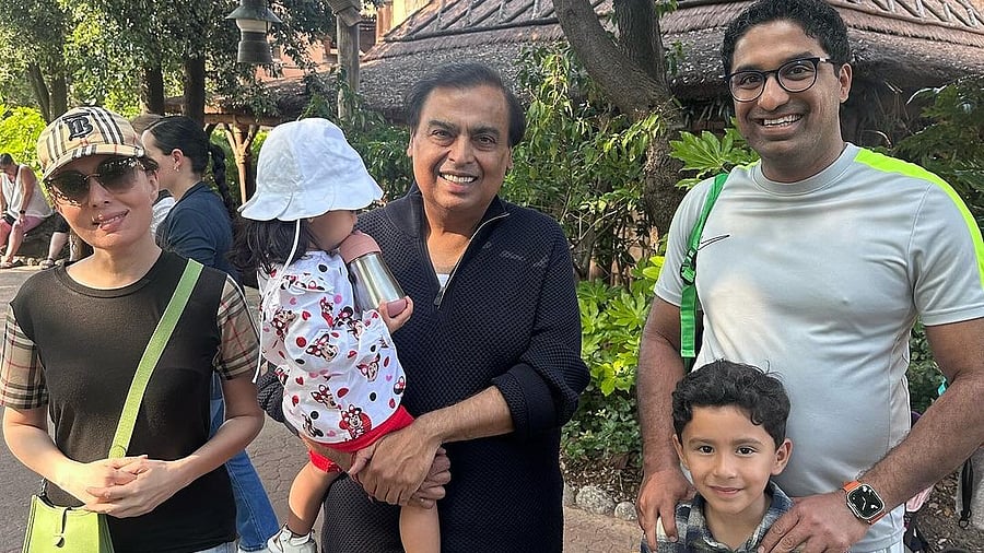 <div class="paragraphs"><p>Mukesh Ambani seen with Pakistani politician Sharmila Faruqui at Disneyland, Paris.</p></div>