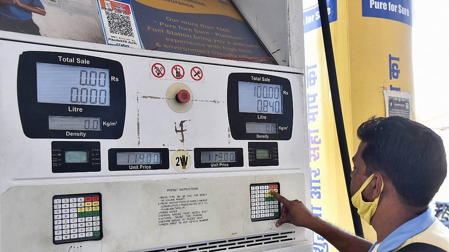 <div class="paragraphs"><p>The Sri Lankan government assured on Saturday that there is no shortage of fuel after long queues were seen outside fuel stations in the country as motorists went on panic buying.</p><p>(Representational photo)</p></div>