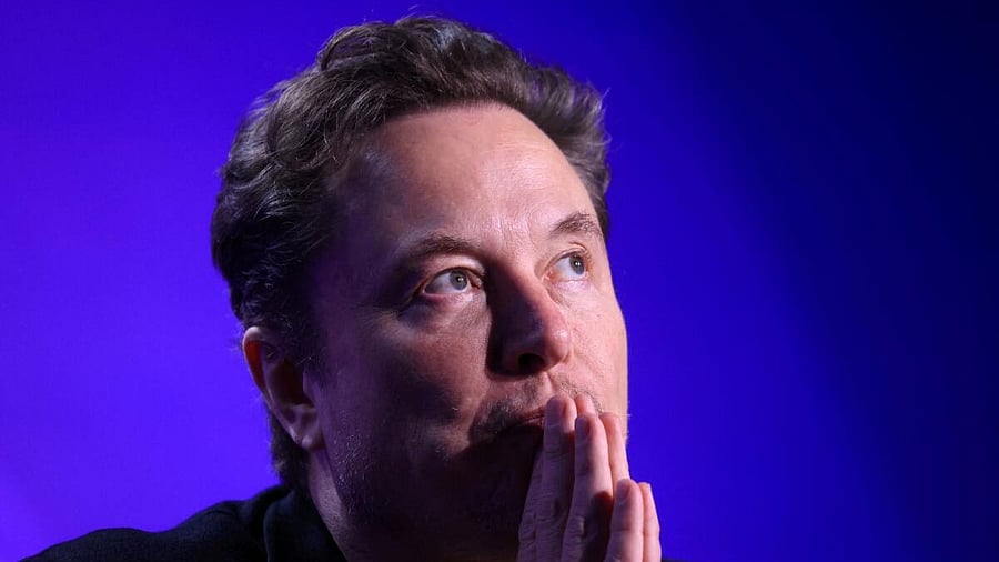 <div class="paragraphs"><p>Elon Musk.</p></div>