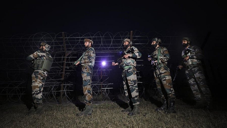 <div class="paragraphs"><p>Representative image showing Indian army personnel</p></div>