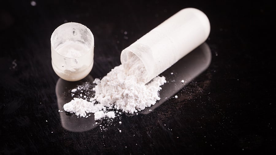 <div class="paragraphs"><p>Representative image of cocaine powder inside a capsule</p></div>