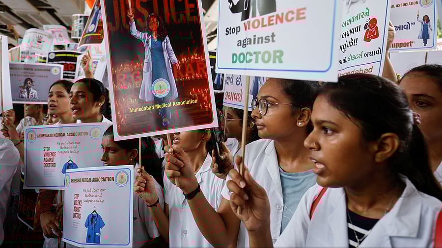 <div class="paragraphs"><p>The Ministry requested the agitating doctors to resume their duties in the larger public interest.</p></div>