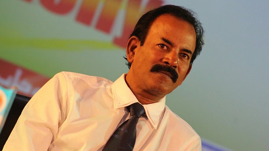 <div class="paragraphs"><p>Major Ravi </p></div>