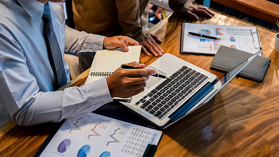 <div class="paragraphs"><p>Company secretaries play a key role in the corporate governance framework in ensuring compliance of companies with various statutory requirements.</p></div>