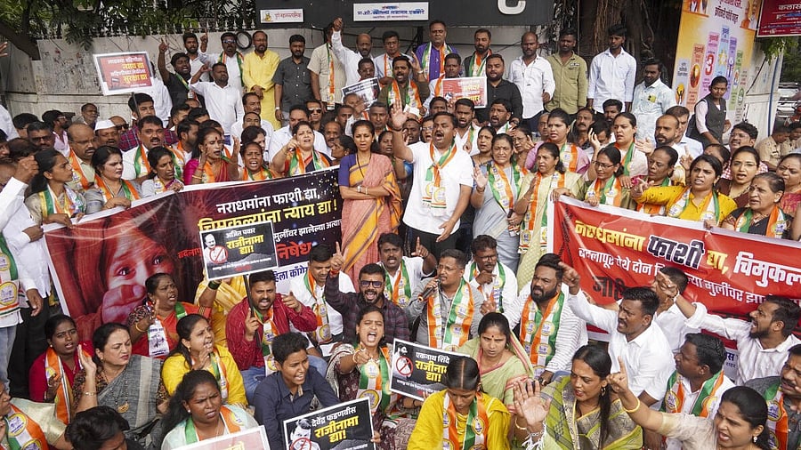 <div class="paragraphs"><p>NCP (SP) leader Supriya Sule and others during a protest over the Badlapur sexual abuse case, in Pune, Wednesday, August 21, 2024.</p></div>