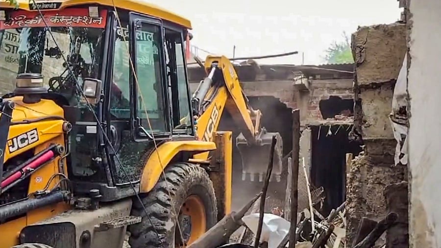 <div class="paragraphs"><p>The bulldozers started demolishing the shopping complex in Bhadarsa town around 1:30 pm. (Representative image)</p></div>
